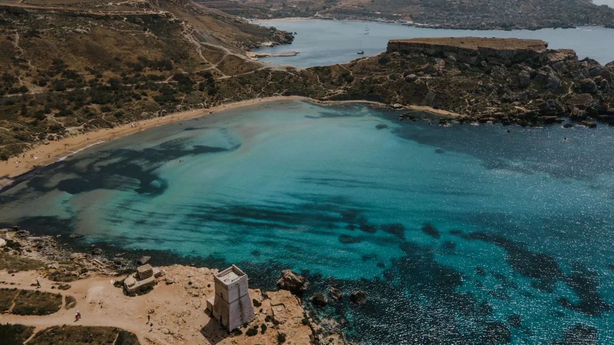 Zdjęcie do wpisu: Malta w październiku: Golden Bay i Mellieħa bez samochodu