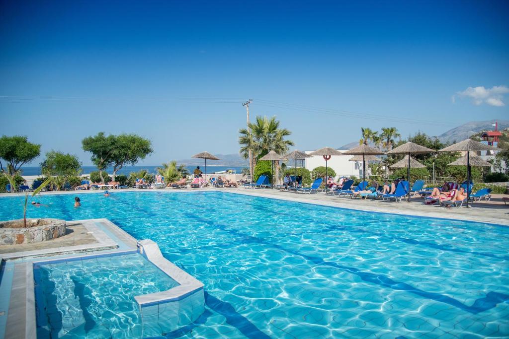 Hotel Semiramis Village